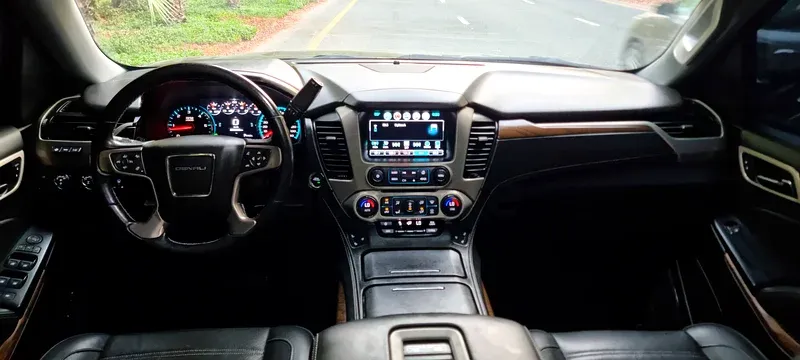 جي أم سي يوكون 2018